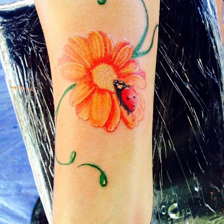 /src/assets/tattoo-3.jpg